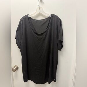 Torrid Black V-Neck Short Sleeve Tee